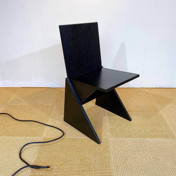 Sankaku Chair dear sir/madam 岩元 航大 岩元航大がデザインした椅子SANKAKU CHAIR（dear sir/madam