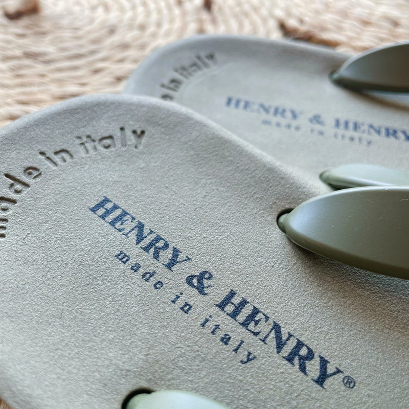 HENRY & HENRY FLIPPER style