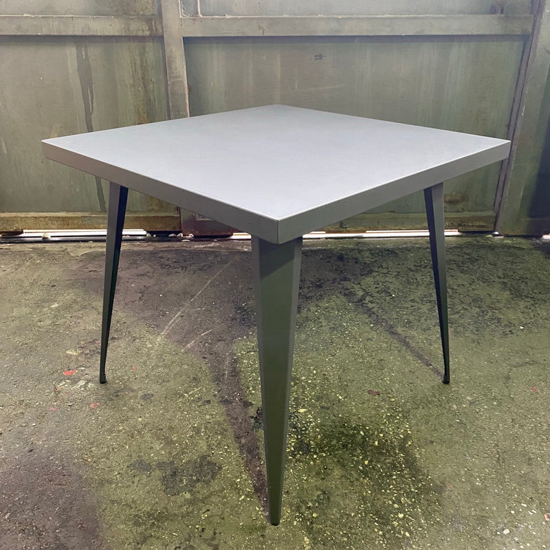 [ OUTLET ] Graphite Dining Table